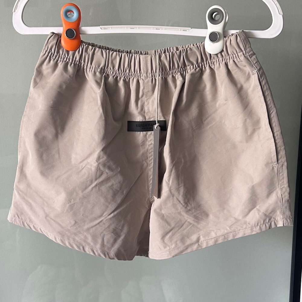 Fear of God ESSENTIALS Running Shorts Seafoam